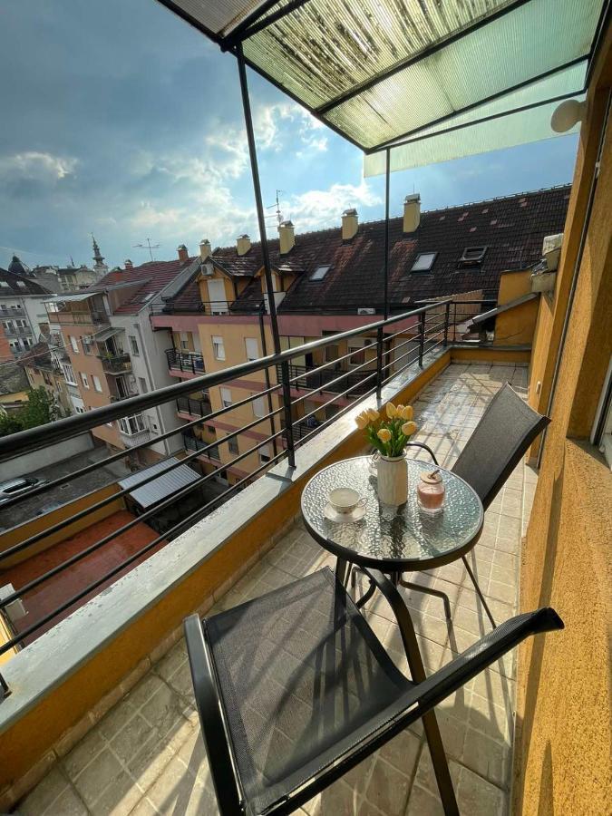 Apartman Centar Appartement Novi Sad Buitenkant foto