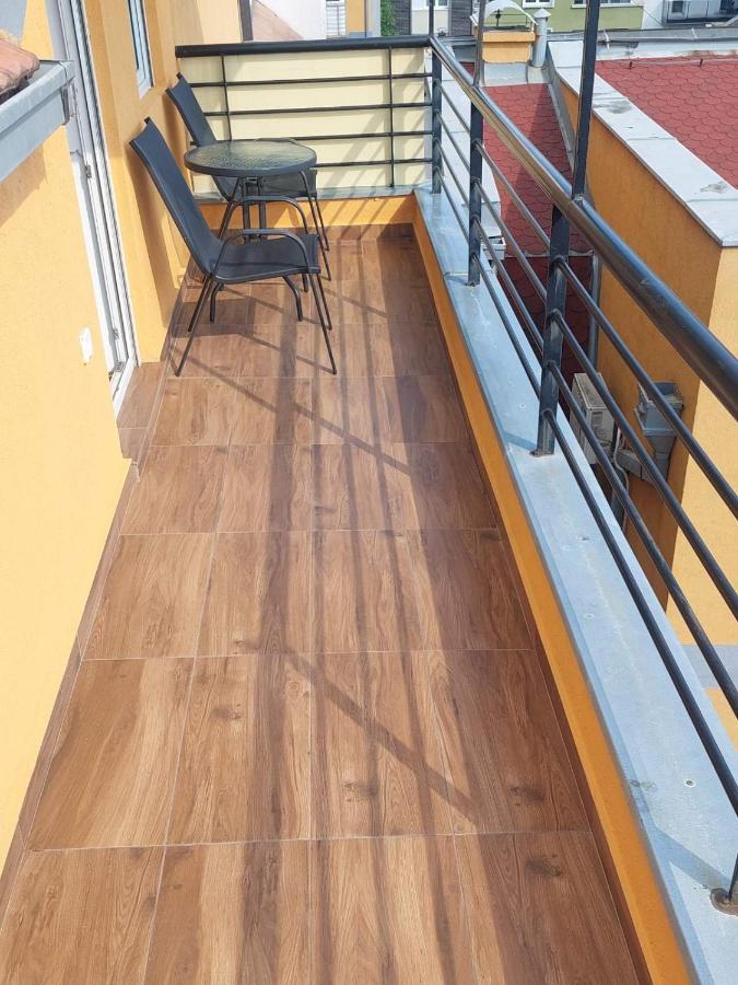 Apartman Centar Appartement Novi Sad Buitenkant foto